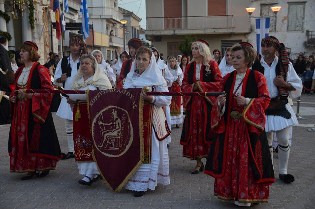 Το Χορευτικό ΚΑΤΟΥΝΑΣ συμμετείχε στις επετειακές εκδηλώσεις στο ΜΕΣΟΛΟΓΓΙ (ΦΩΤΟ) - Φωτογραφία 7