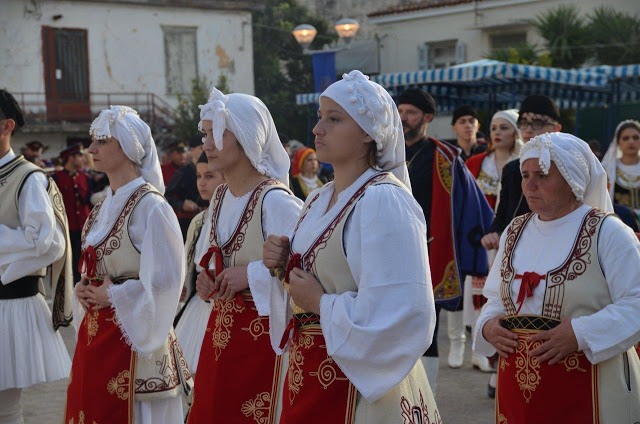 Παρέλαση του Συλλόγου ΠΗΓΑΔΙΩΝ Η Μάνινα, για την ηρωική επέτειο της εξόδου του Μεσολογγίου! - Φωτογραφία 16