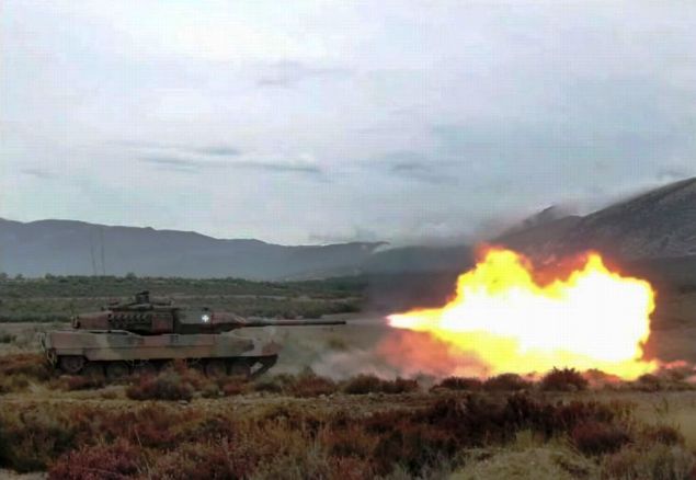 ΤΟ υπερσύγχρονο άρμα μάχης του Leopard 2HEL που διαθέτει ο ΕΣ (video) - Φωτογραφία 1