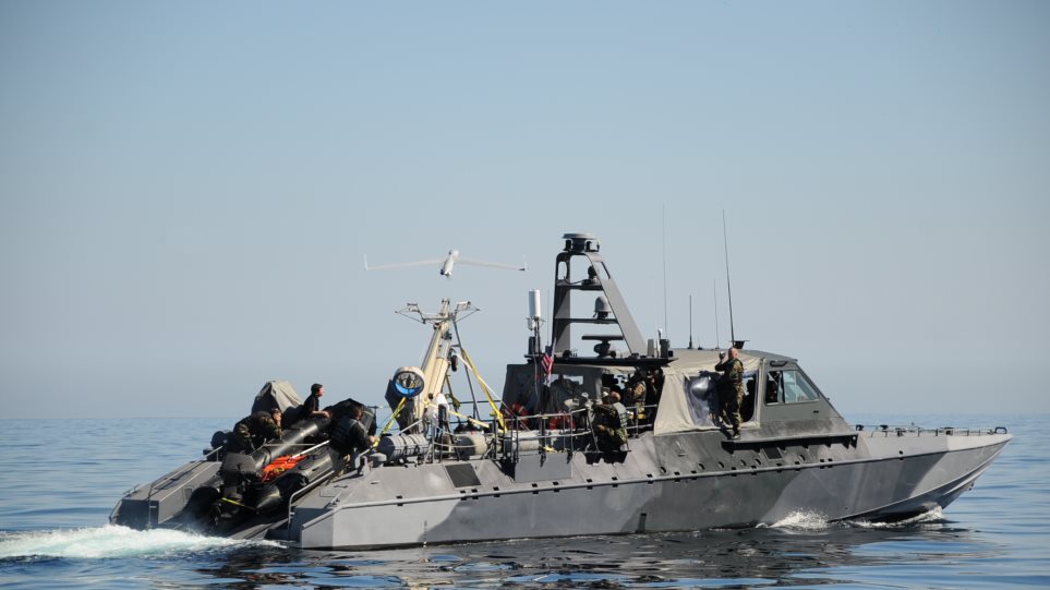 Με τέσσερα σκάφη που χρησιμοποιούν οι Navy Seals ενισχύεται η Μονάδα Υποβρυχίων Καταστροφών - Φωτογραφία 1