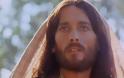«Ο Ιησούς από τη Ναζαρέτ»: Το τρικ του σκηνοθέτη με το βλέμμα του Πάουελ που δεν παρατήρησε κανείς [photos] - Φωτογραφία 3