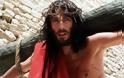 Το τρικ του Φράνκο Τζεφιρέλι στον «Ιησού από τη Ναζαρέτ» που δεν είχε παρατηρήσει κανείς - Φωτογραφία 2