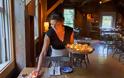 Αμερικανικό εστιατόριο δέχεται κρατήσεις μόνο με… καρτ-ποστάλ! - Φωτογραφία 4