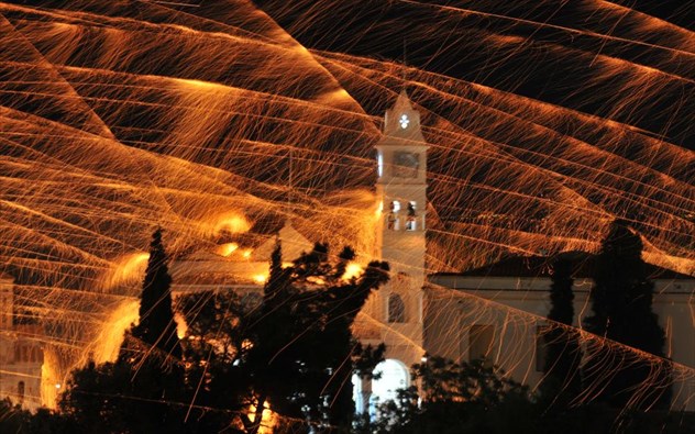 Το Πάσχα στην Ελλάδα μέσα από δέκα όμορφες φωτογραφίες - Φωτογραφία 10