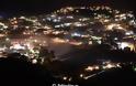 Εγινε η νύχτα μέρα στη Χίο -Εντυπωσιακός ο ρουκετοπόλεμος [εικόνες & βίντεο] - Φωτογραφία 1