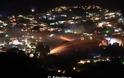 Εγινε η νύχτα μέρα στη Χίο -Εντυπωσιακός ο ρουκετοπόλεμος [εικόνες & βίντεο] - Φωτογραφία 5