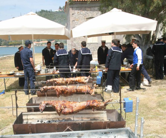 Το «μαύρο» Πάσχα των φαντάρων - Αν δεν το έχεις περάσει, απλά δεν μπορείς να το καταλάβεις - Φωτογραφία 2