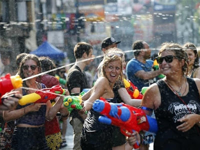 Waterboom Festival: Όλη η Αθήνα, ένα μπουγέλο! - Φωτογραφία 1