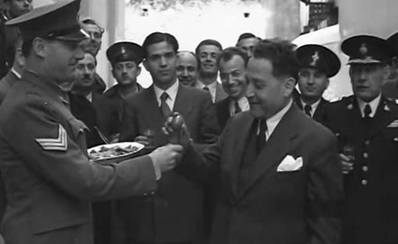Πάσχα στην Ελλάδα 1947 - Σπάνιο βίντεο ντοκουμέντο - Φωτογραφία 1