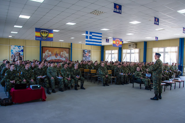 ΣΤΡΑΤΟΣ ΞΗΡΑΣ: Επισκέψεις Διοικητών Μειζόνων Διοικήσεων και Σχηματισμών για ανταλλαγή ευχών με το προσωπικό - Φωτογραφία 12