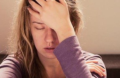 Γιατί νιώθετε συνεχώς εξαντλημένη: 7 πιθανές αιτίες - Φωτογραφία 1