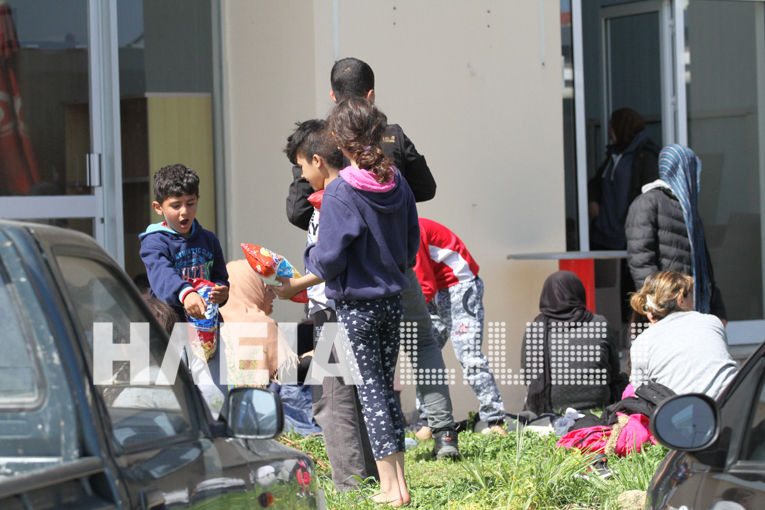 Κυλλήνη: Εντοπίστηκε σκάφος με 66 παράτυπους μετανάστες και τρεις διακινητές(photos) - Φωτογραφία 8