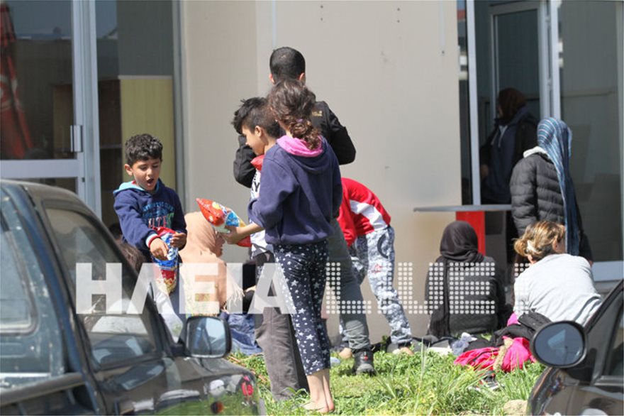 Κυλλήνη: Εντοπίστηκε σκάφος με 66 μετανάστες και τρεις διακινητές - Φωτογραφία 4