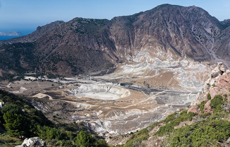 Νίσυρος, η ανέγγιχτη εναλλακτική… Σαντορίνη - Φωτογραφία 3