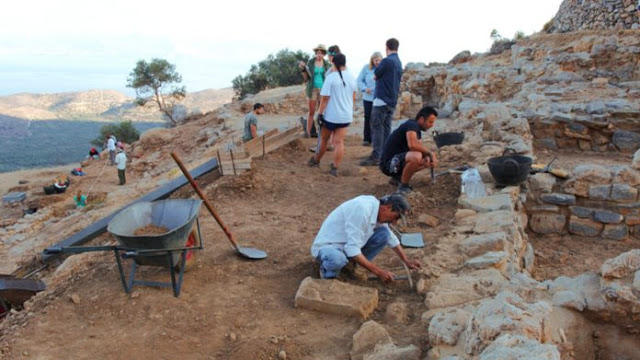 Πρόσληψη 44 ατόμων στην Εφορεία Αρχαιοτήτων Κορινθίας - Φωτογραφία 1