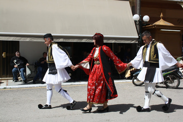 Με πολύ κόσμο η παραδοσιακή χορευτική παράσταση στην Πλατεία ΚΑΤΟΥΝΑΣ (ΦΩΤΟ: Παναγιώτης Τσούτσουρας) - Φωτογραφία 100