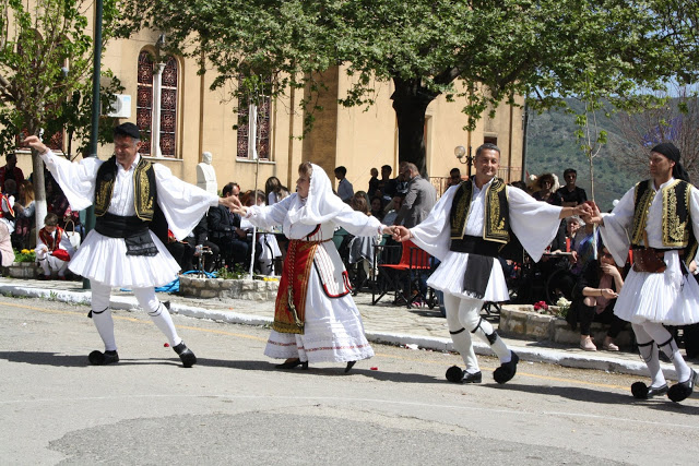 Με πολύ κόσμο η παραδοσιακή χορευτική παράσταση στην Πλατεία ΚΑΤΟΥΝΑΣ (ΦΩΤΟ: Παναγιώτης Τσούτσουρας) - Φωτογραφία 108