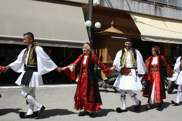 Με πολύ κόσμο η παραδοσιακή χορευτική παράσταση στην Πλατεία ΚΑΤΟΥΝΑΣ (ΦΩΤΟ: Παναγιώτης Τσούτσουρας) - Φωτογραφία 113