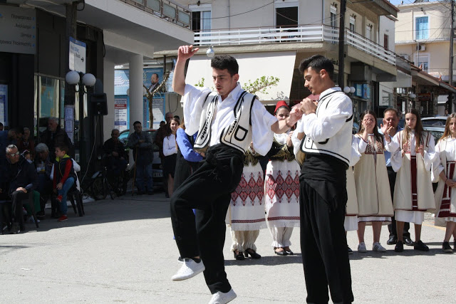 Με πολύ κόσμο η παραδοσιακή χορευτική παράσταση στην Πλατεία ΚΑΤΟΥΝΑΣ (ΦΩΤΟ: Παναγιώτης Τσούτσουρας) - Φωτογραφία 118