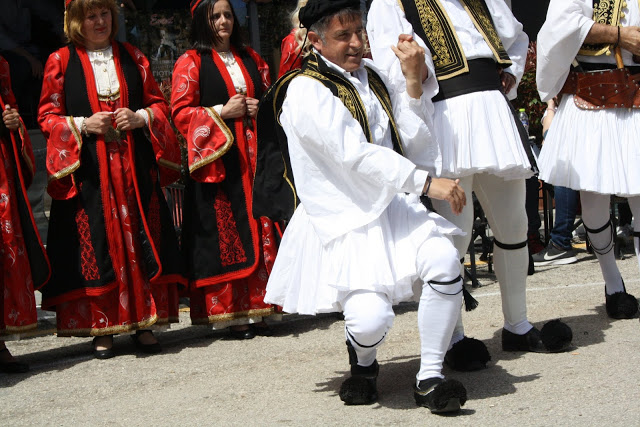 Με πολύ κόσμο η παραδοσιακή χορευτική παράσταση στην Πλατεία ΚΑΤΟΥΝΑΣ (ΦΩΤΟ: Παναγιώτης Τσούτσουρας) - Φωτογραφία 123