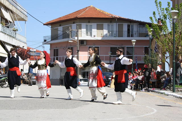 Με πολύ κόσμο η παραδοσιακή χορευτική παράσταση στην Πλατεία ΚΑΤΟΥΝΑΣ (ΦΩΤΟ: Παναγιώτης Τσούτσουρας) - Φωτογραφία 131
