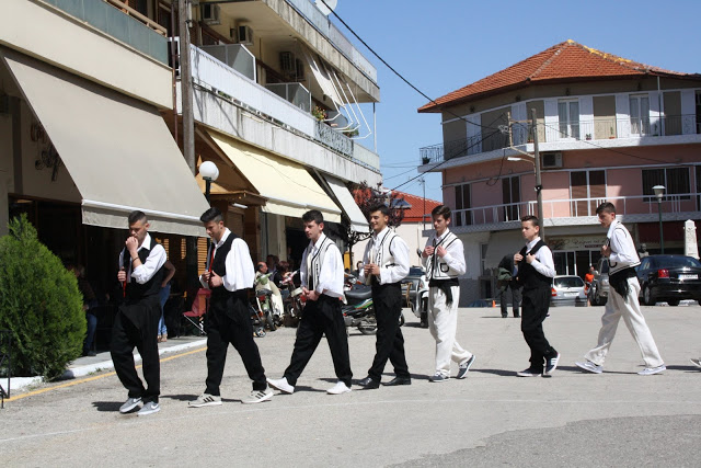 Με πολύ κόσμο η παραδοσιακή χορευτική παράσταση στην Πλατεία ΚΑΤΟΥΝΑΣ (ΦΩΤΟ: Παναγιώτης Τσούτσουρας) - Φωτογραφία 154