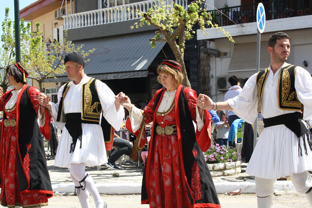 Με πολύ κόσμο η παραδοσιακή χορευτική παράσταση στην Πλατεία ΚΑΤΟΥΝΑΣ (ΦΩΤΟ: Παναγιώτης Τσούτσουρας) - Φωτογραφία 157
