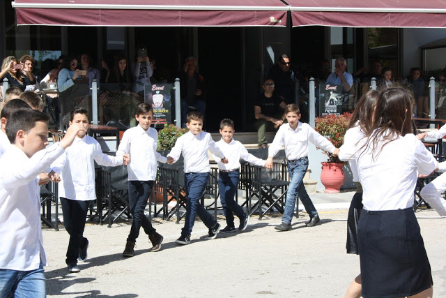 Με πολύ κόσμο η παραδοσιακή χορευτική παράσταση στην Πλατεία ΚΑΤΟΥΝΑΣ (ΦΩΤΟ: Παναγιώτης Τσούτσουρας) - Φωτογραφία 188