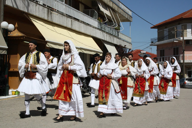 Με πολύ κόσμο η παραδοσιακή χορευτική παράσταση στην Πλατεία ΚΑΤΟΥΝΑΣ (ΦΩΤΟ: Παναγιώτης Τσούτσουρας) - Φωτογραφία 200