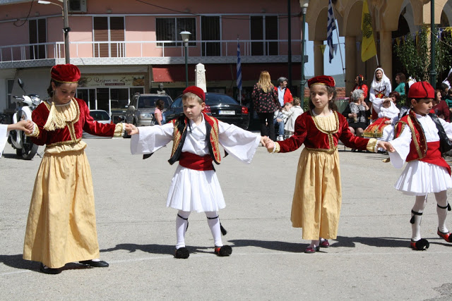 Με πολύ κόσμο η παραδοσιακή χορευτική παράσταση στην Πλατεία ΚΑΤΟΥΝΑΣ (ΦΩΤΟ: Παναγιώτης Τσούτσουρας) - Φωτογραφία 212