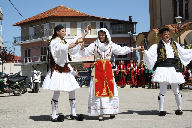 Με πολύ κόσμο η παραδοσιακή χορευτική παράσταση στην Πλατεία ΚΑΤΟΥΝΑΣ (ΦΩΤΟ: Παναγιώτης Τσούτσουρας) - Φωτογραφία 216