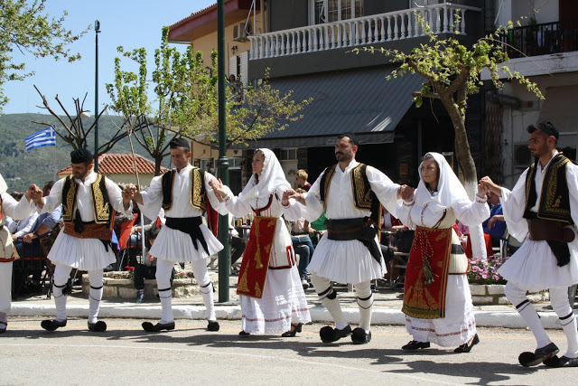 Με πολύ κόσμο η παραδοσιακή χορευτική παράσταση στην Πλατεία ΚΑΤΟΥΝΑΣ (ΦΩΤΟ: Παναγιώτης Τσούτσουρας) - Φωτογραφία 66