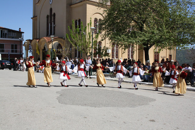 Με πολύ κόσμο η παραδοσιακή χορευτική παράσταση στην Πλατεία ΚΑΤΟΥΝΑΣ (ΦΩΤΟ: Παναγιώτης Τσούτσουρας) - Φωτογραφία 69