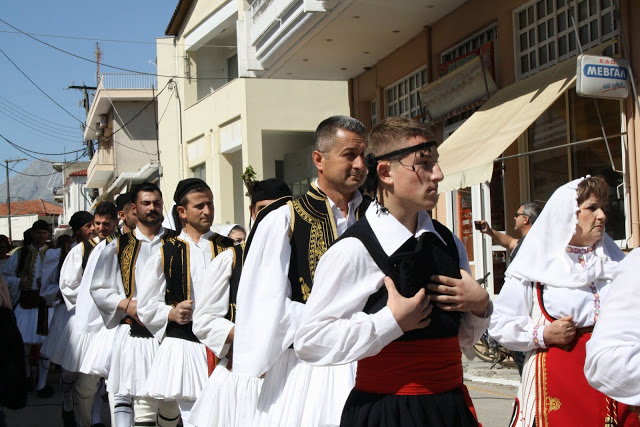 Με πολύ κόσμο η παραδοσιακή χορευτική παράσταση στην Πλατεία ΚΑΤΟΥΝΑΣ (ΦΩΤΟ: Παναγιώτης Τσούτσουρας) - Φωτογραφία 89