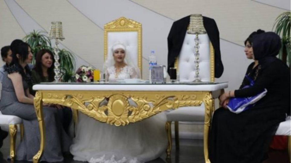 Τουρκία: Ο γαμπρός συνελήφθη για προσβολή στον Ερντογάν και η νύφη... παντρεύτηκε μόνη της - Φωτογραφία 1