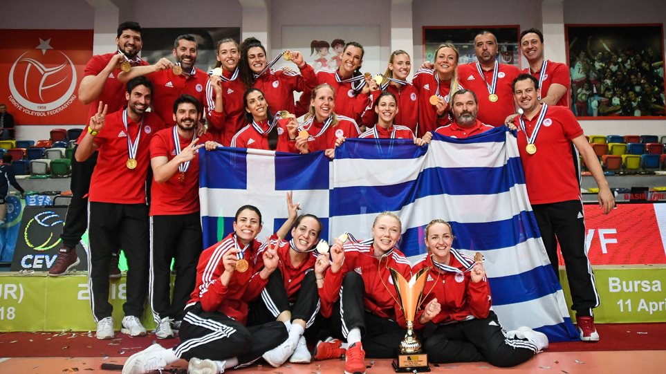 Βόλεϊ: Τα κορίτσια του Ολυμπιακού «άλωσαν» την Προύσα και κατέκτησαν το Challenge Cup! - Φωτογραφία 1