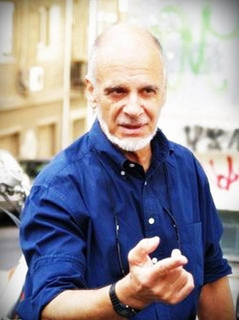 Κώστας Κακαβάς: Ο γόης του ελληνικού σινεμά είναι αρσιβαρίστας στα 83 του! - Φωτογραφία 2