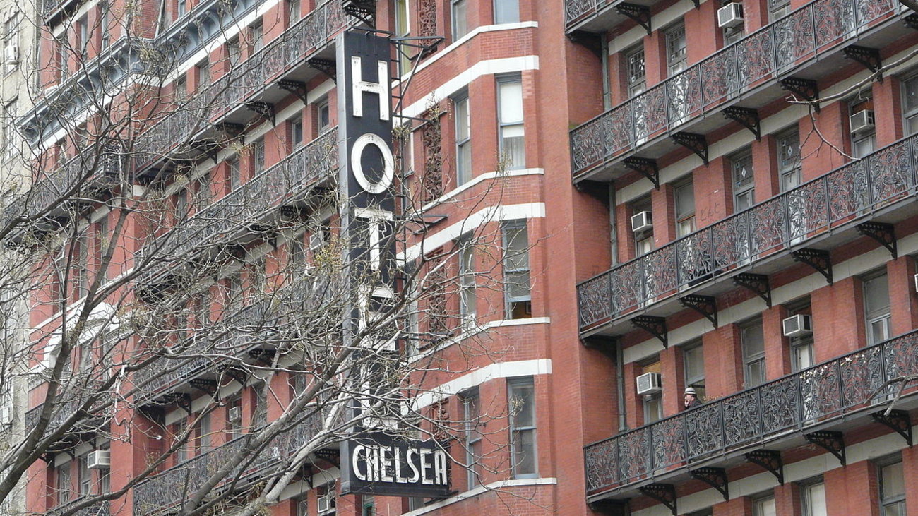 Στο σφυρί 55 πόρτες του θρυλικού Chelsea Hotel - Φωτογραφία 1