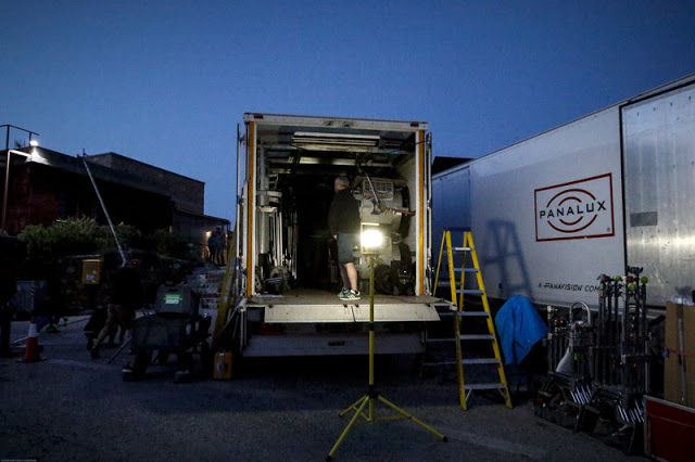 Καρέ καρέ τα γυρίσματα του BBC στο Σούνιο - Έπιασαν δουλειά από το ξημέρωμα - Φωτογραφία 2