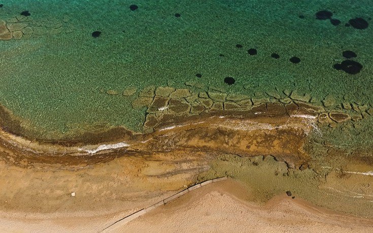 Γνωρίστε το πιο πράσινο και παρεΐστικο νησί του Σαρωνικού με τα καταγάλανα νερά! [photos] - Φωτογραφία 5