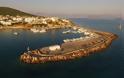 Γνωρίστε το πιο πράσινο και παρεΐστικο νησί του Σαρωνικού με τα καταγάλανα νερά! [photos] - Φωτογραφία 6