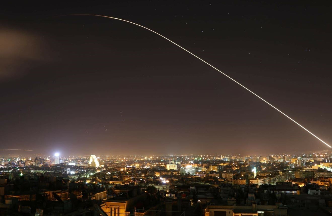 ΕΚΤΑΚΤΟ- ΗΠΑ, Βρετανία και Γαλλία χτύπησαν την Συρία - Πύραυλοι Τόμαχοκ σφυροκόπησαν εγκαταστάσεις χημικών όπλων - Φωτογραφία 3