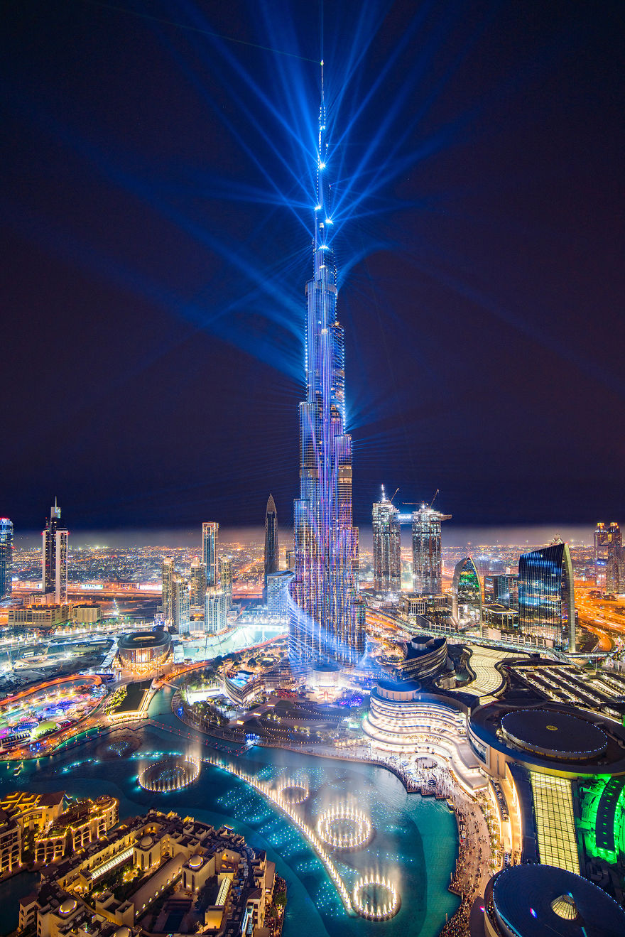 Το μεγαλύτερο laser show του κόσμου στο Ντουμπάι είναι ένα υπερθέαμα - Φωτογραφία 12