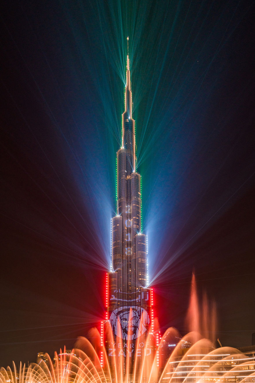 Το μεγαλύτερο laser show του κόσμου στο Ντουμπάι είναι ένα υπερθέαμα - Φωτογραφία 16