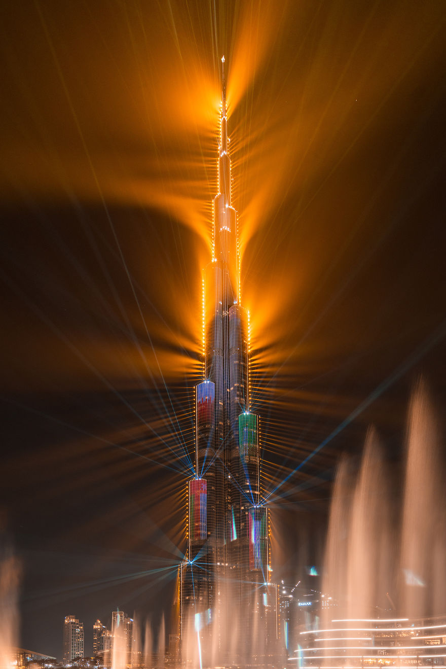 Το μεγαλύτερο laser show του κόσμου στο Ντουμπάι είναι ένα υπερθέαμα - Φωτογραφία 2