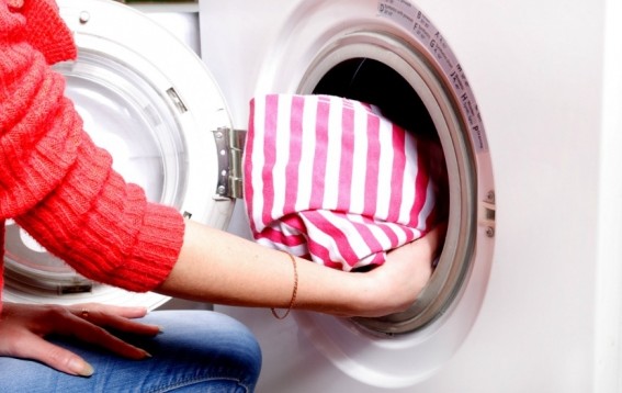 Τι να κάνετε αν ξεχάσατε τα ρούχα στο πλυντήριο - Φωτογραφία 1