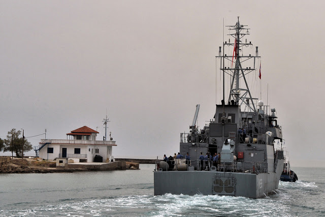 Τουρκικό πολεμικό πλοίο πέρασε από τον Ισθμό της Κορίνθου - ΦΩΤΟ - ΒΙΝΤΕΟ - Φωτογραφία 7