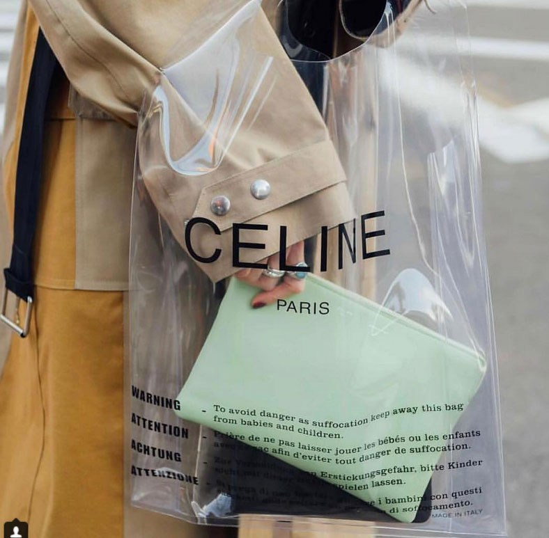 Η νέα it bag μοιάζει με σακούλα super market και κοστίζει 480 ευρώ! - Φωτογραφία 5