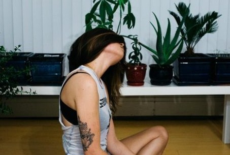 Στάσεις yoga για να διώξεις το άγχος μετά από μια κουραστική εβδομάδα - Φωτογραφία 1