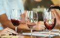 Κρασί: Πάνω από 5 ποτά την εβδομάδα (100 γρ. αλκοόλ) μικραίνουν τη ζωή